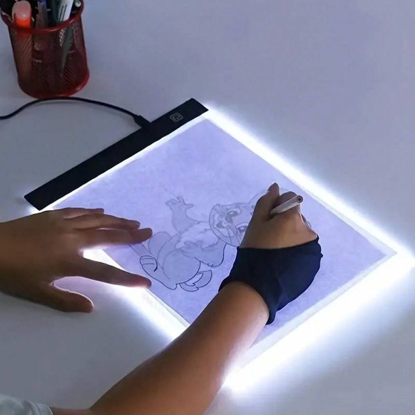 لوحة نسخ ورسم LED للأطفال، لوح رسم بحجم A5 مع 3 مستويات للإضاءة، مناسبة للتعلم والتعليم والألعاب الترفيهية والهدايا العيدية