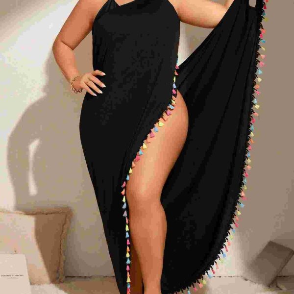 E.B Swim Curve قميص واسع مقاس واحد مزين بالفرنجة ويمكن لفه حول الجسم وربطه بالرقبة ولا يتميز بأكمام، مصمم بالجزء الخلفي مفتوح